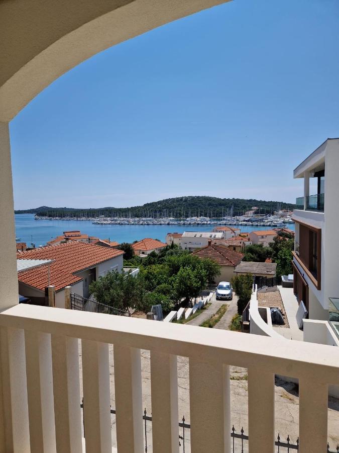 Apartments Sandra Рогозниця Екстер'єр фото
