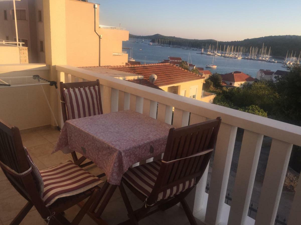 Apartments Sandra Рогозниця Екстер'єр фото
